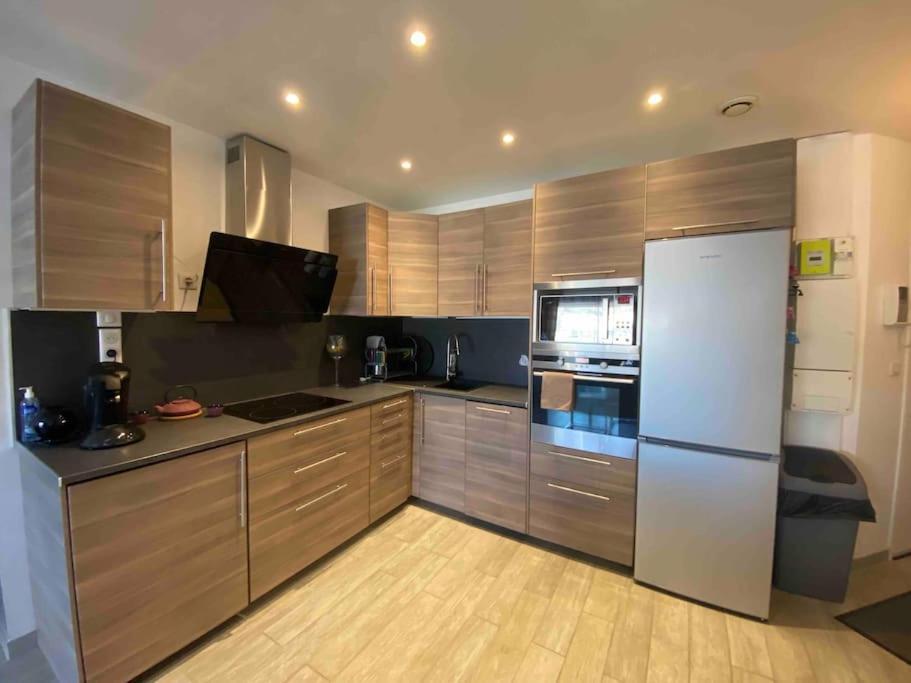 Charmant Appartement T3 La Ciotat Bagian luar foto